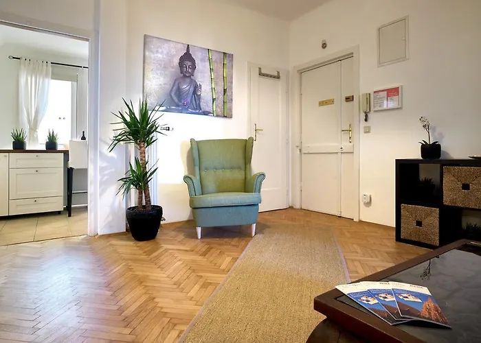 Operastreet City Center Apartment \