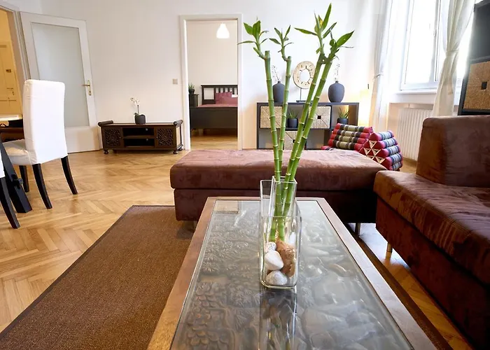 Operastreet City Center Apartment \
